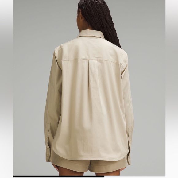 Lululemon NWT cotton blend poplin button down shirt - Picture 2 of 12